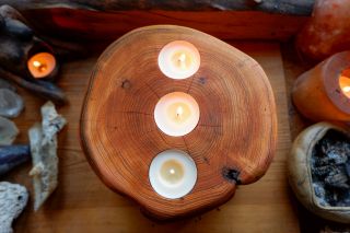 Akátový svícen Akát je symbolem harmonie a vnitřní rovnováhy. Uklidňuje mysl, naplňuje srdce vděčností a optimismem,...